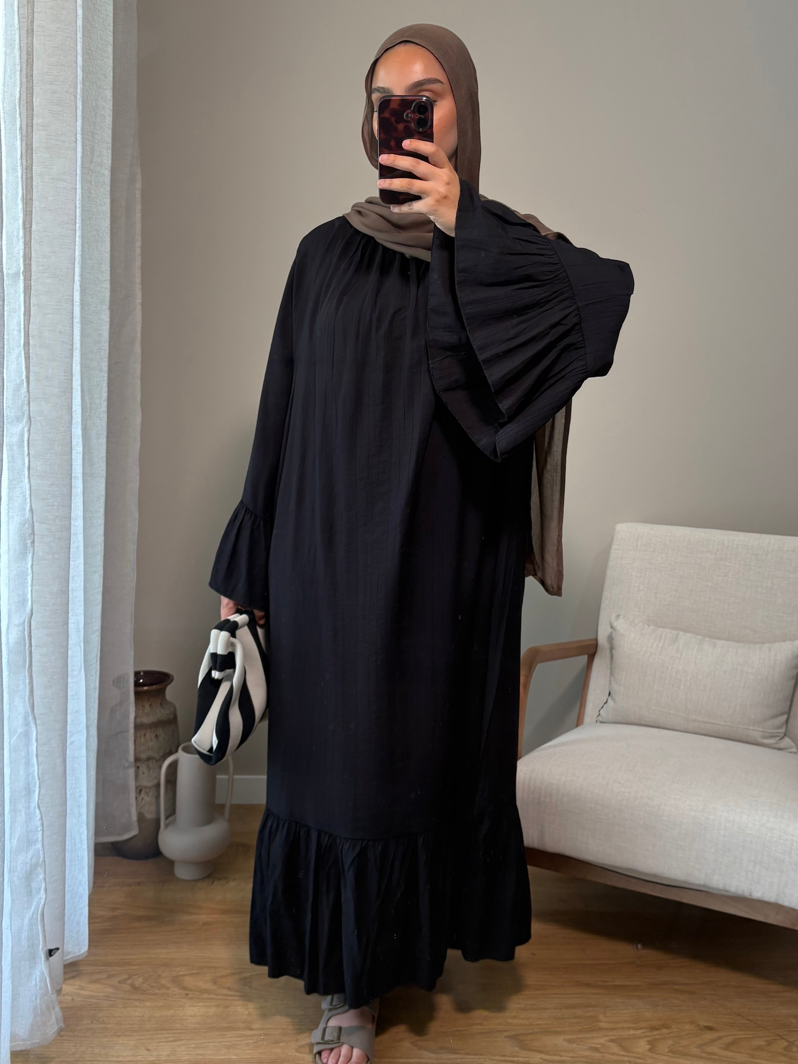 Robe à volant | Noire