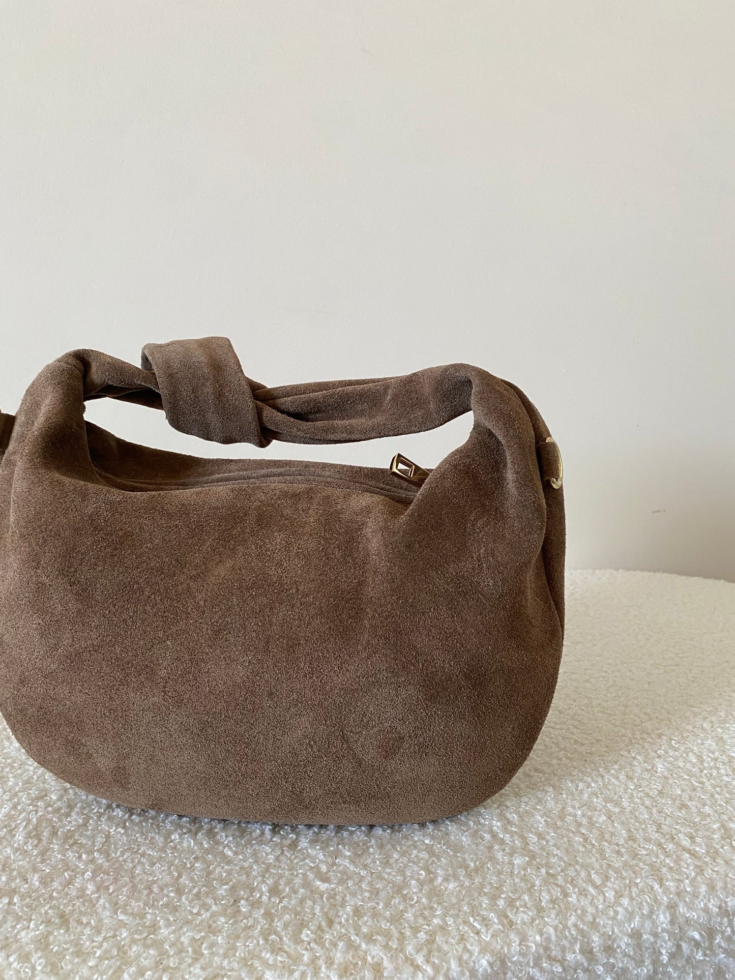 Sac Noeud en cuir suède beige